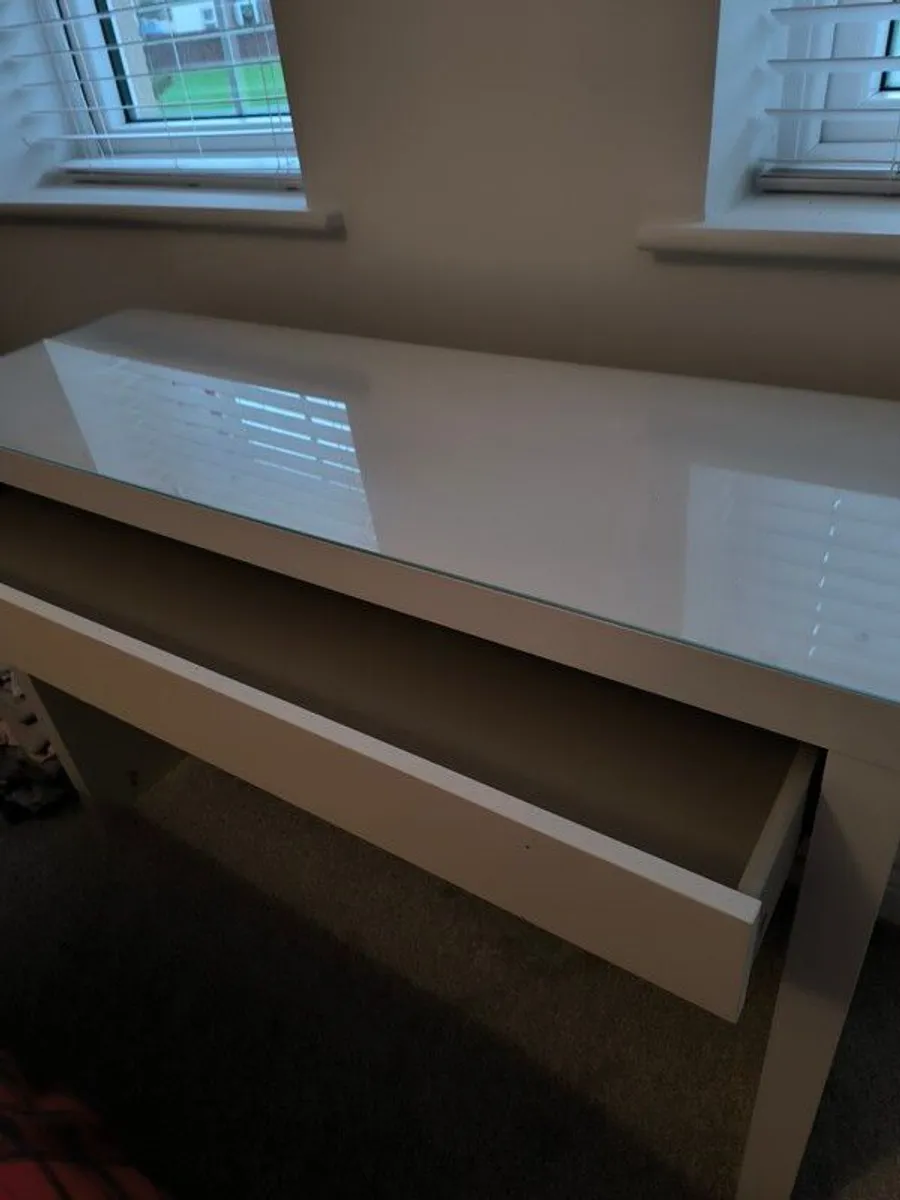 IKEA malm dressing table - Image 2
