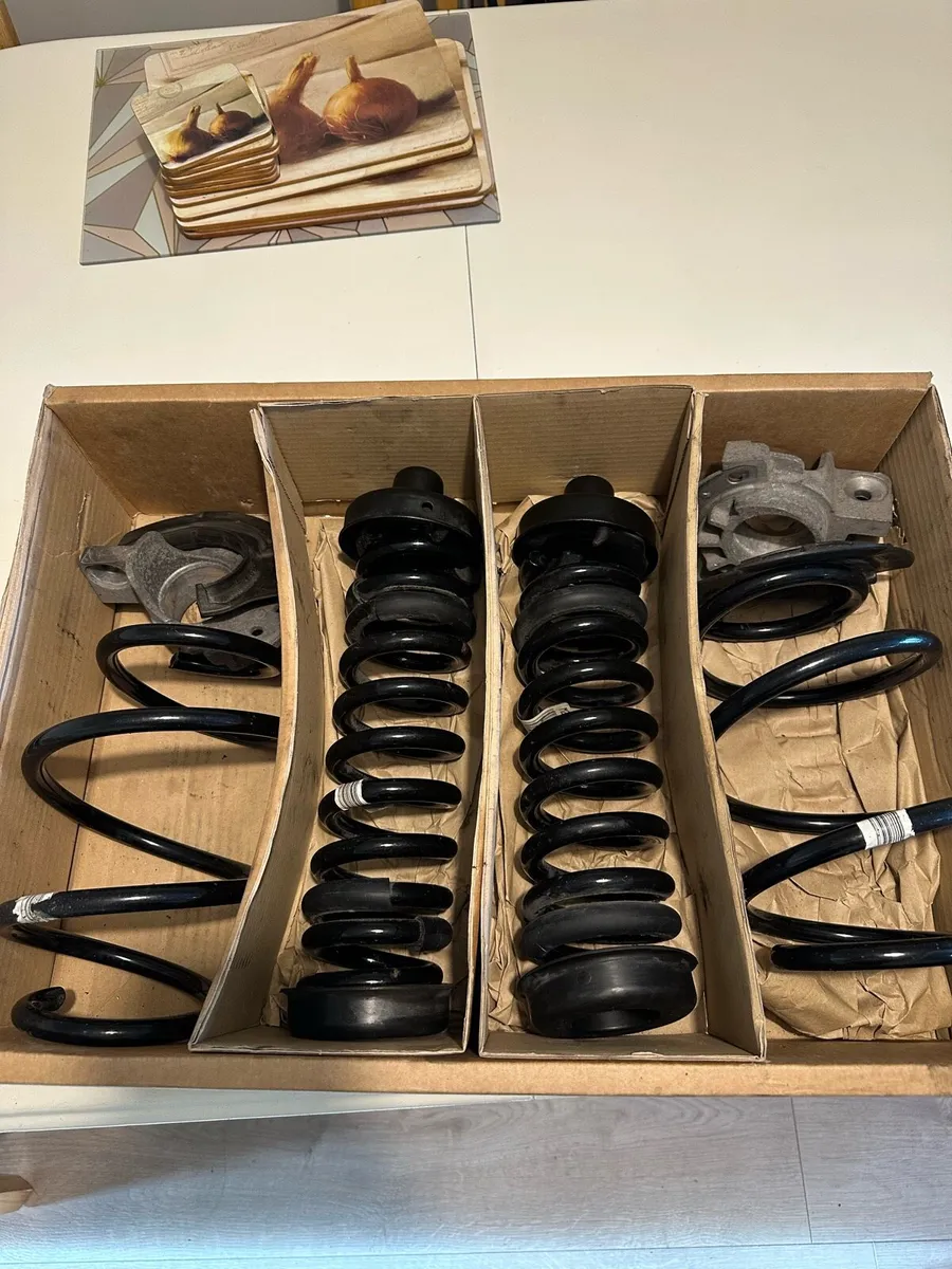 BMW Suspension / Trim / Light Module - Image 1