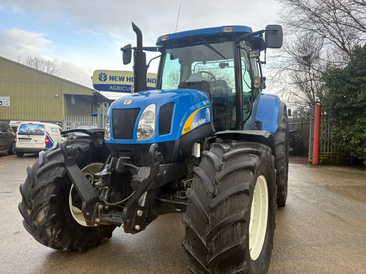 2009 New Holland T6080 Range Command - Image 4