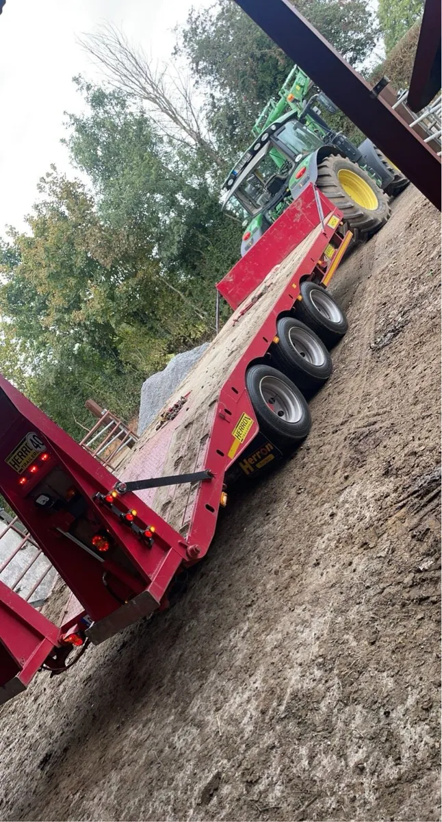 Herron low loader - Image 1