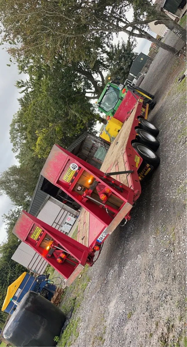 Herron low loader - Image 2