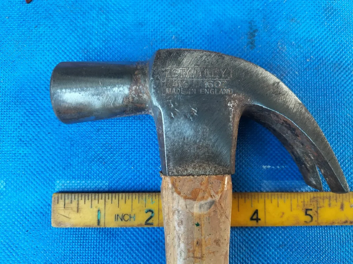 16oz Stanley Claw Hammer - Image 2