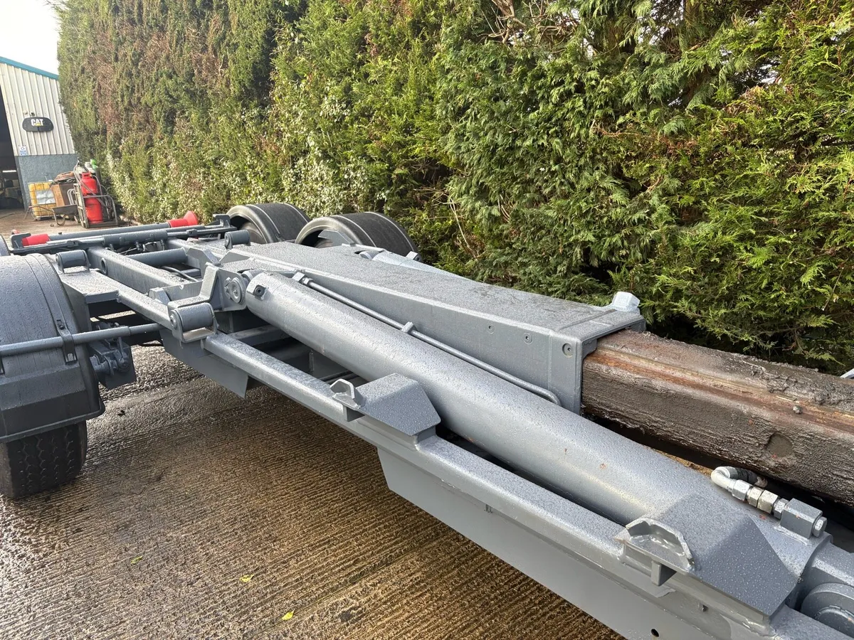 Hyva lift hook loader - Image 3