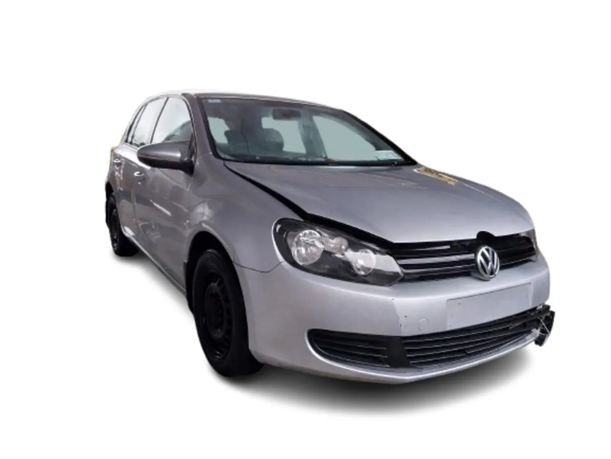 2011 VOLKSWAGEN GOLF For Breaking/Dismantling - Image 1