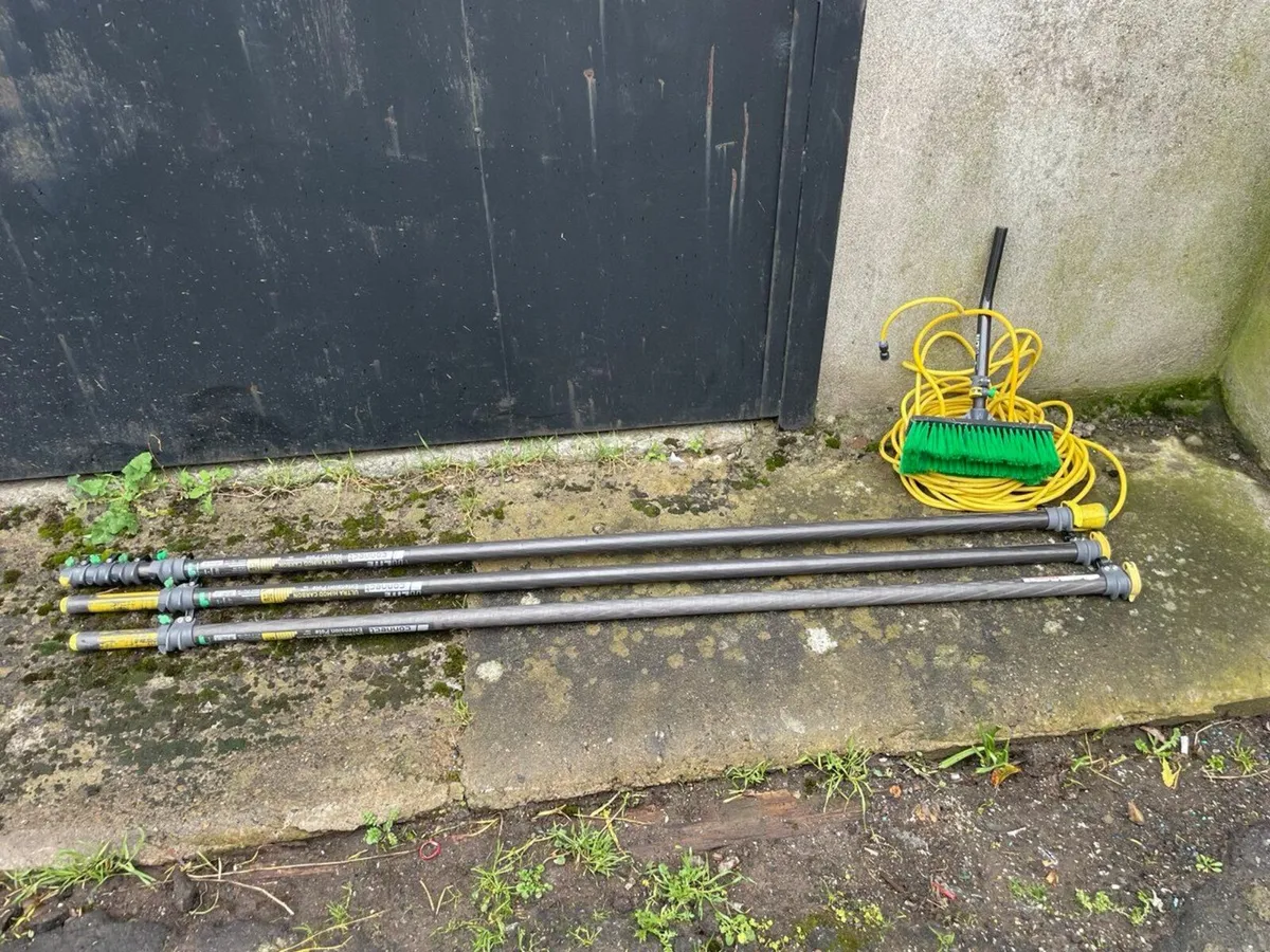 Unger Ultra HiMod Carbon Window Cleaning Set - Image 1