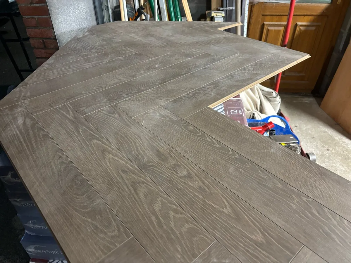 Herring bone floor - Image 2