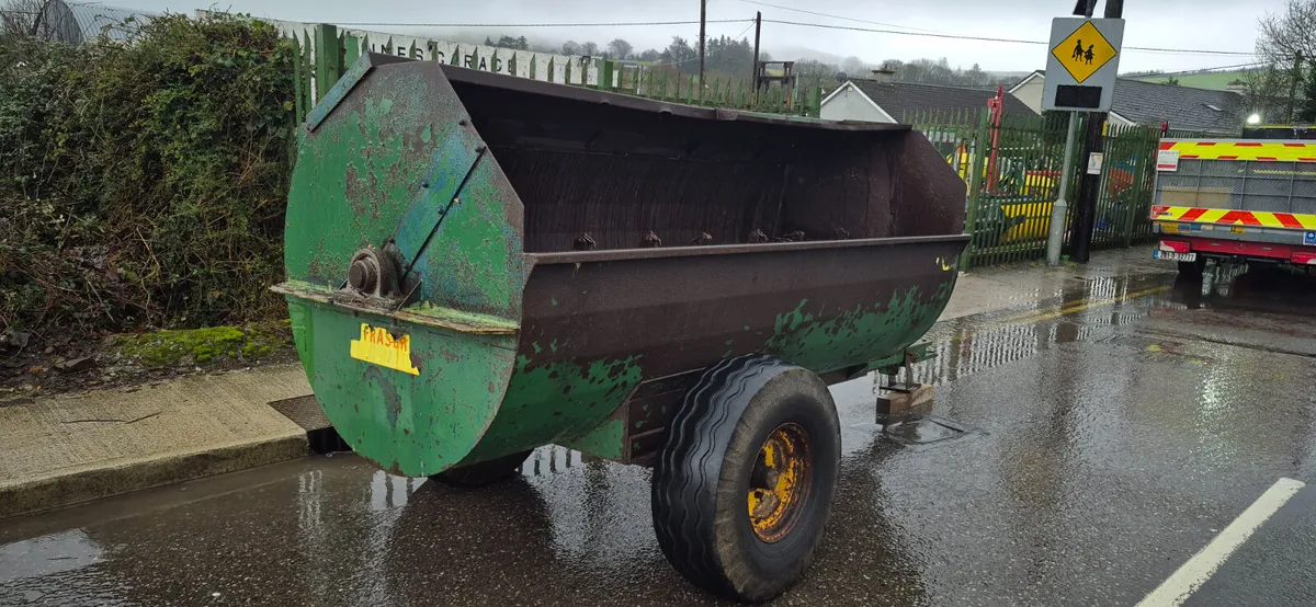 Dung spreader - Image 2