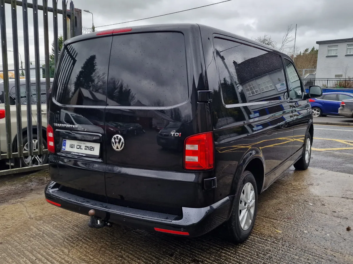 2018 Volkswagen Transporter 2.0 TDI - Image 4