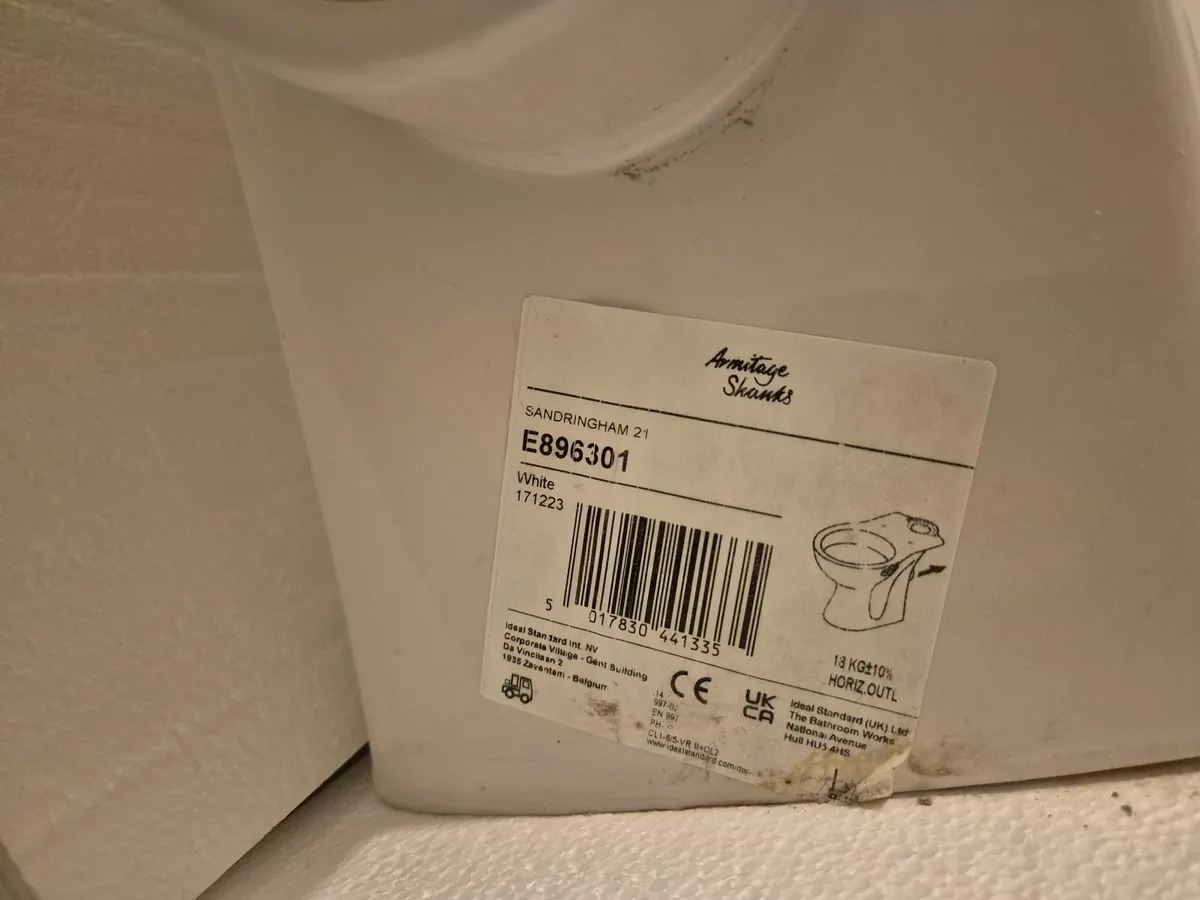 Armitage Shanks Toilet - Image 3