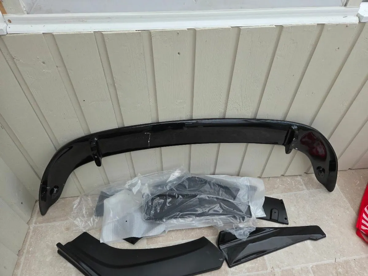 Boot spoiler and side skirts for BMW - Image 1