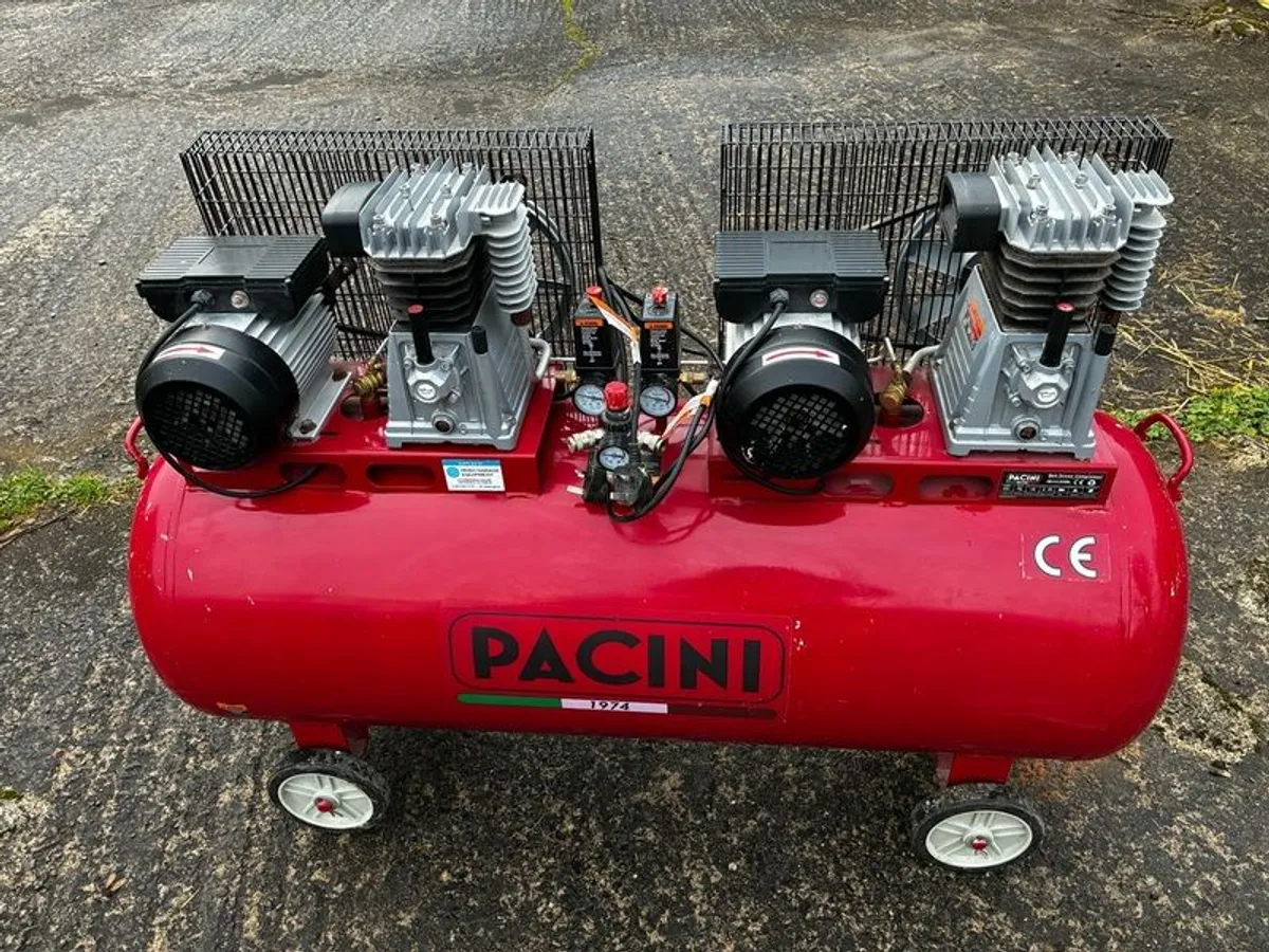Pacini 300L air compressor - Image 1