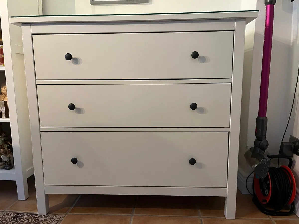 Ikea Hemnes Chest of drawers - Image 1