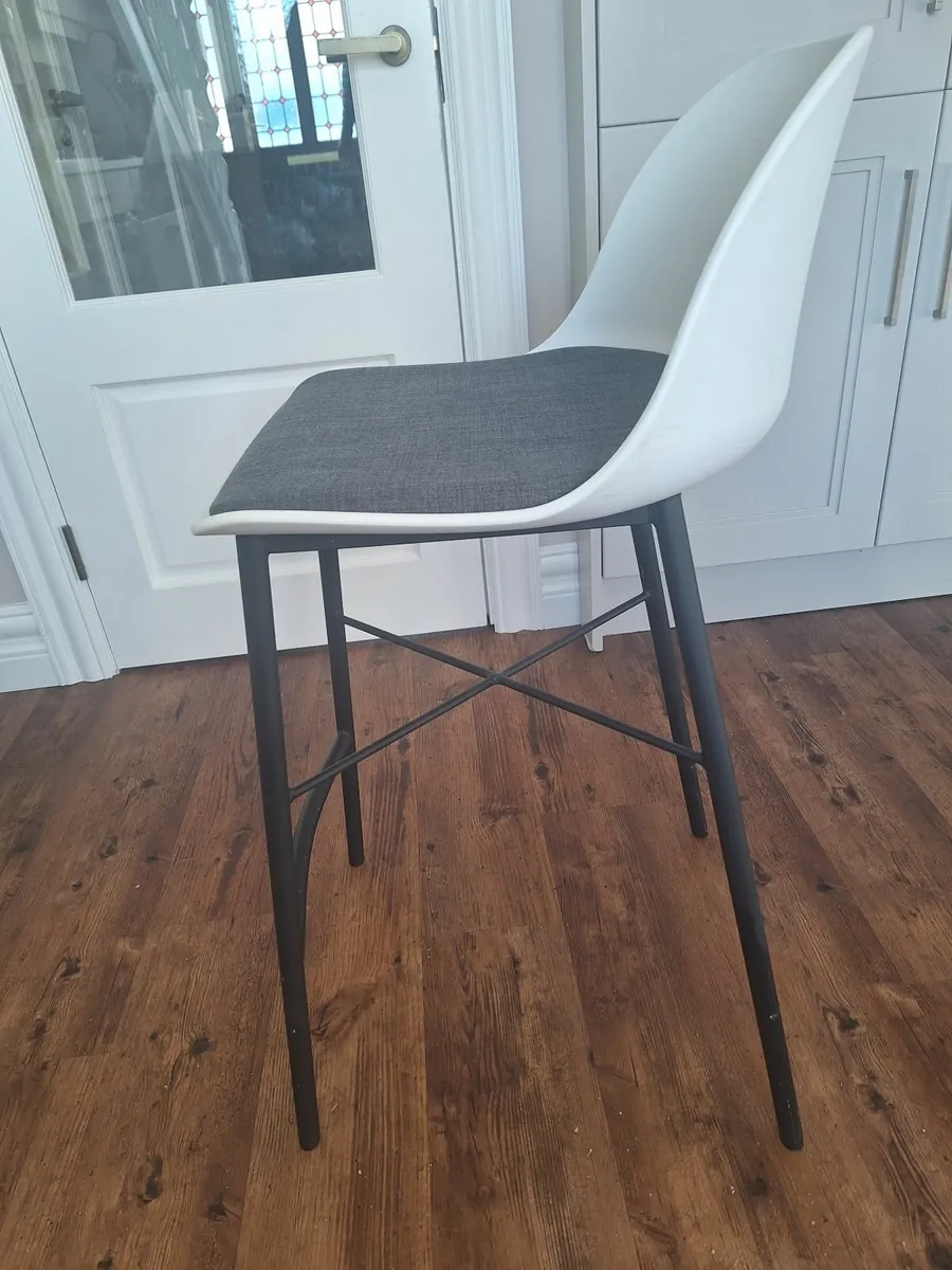 Kitchen Bar Stools - Image 4