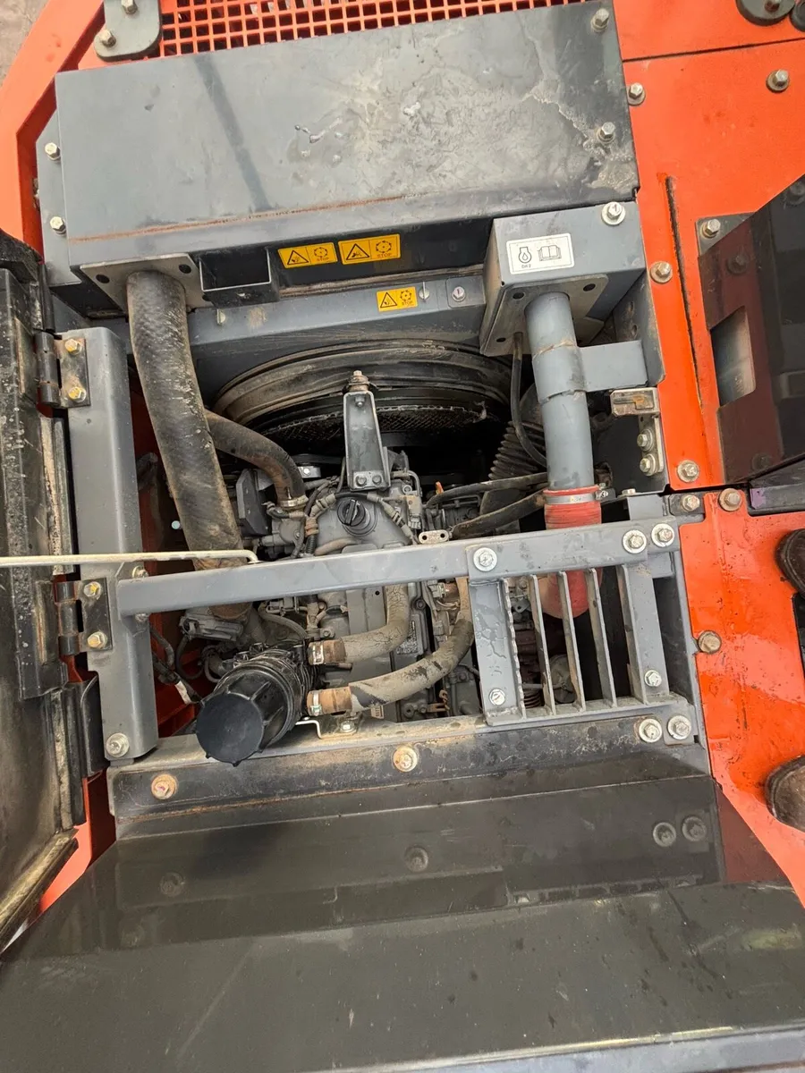 Hitachi ZX 130-6 - Image 4