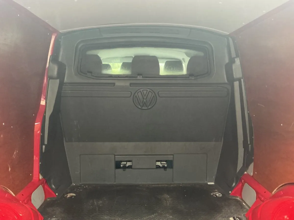 Volkswagen Transporter crew cab - Image 2