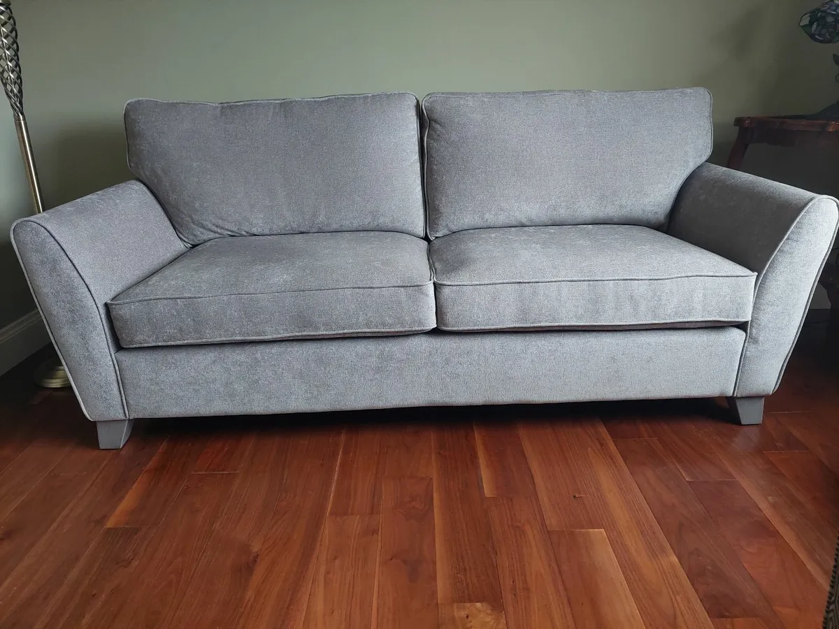 sofa and chair - Image 3