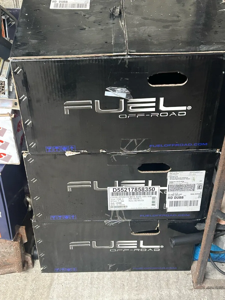 Hilux parts - Image 2