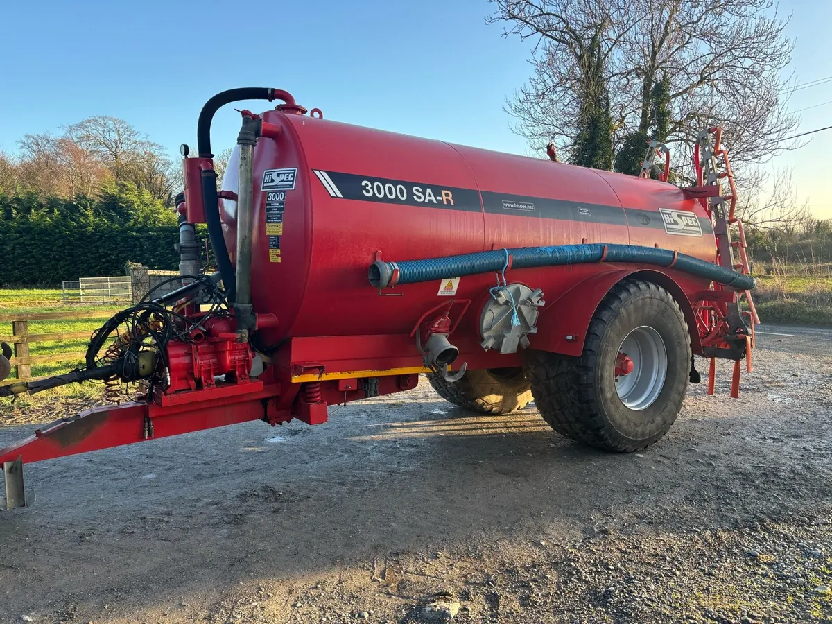 Hi spec 3000 gallon tanker - Image 2