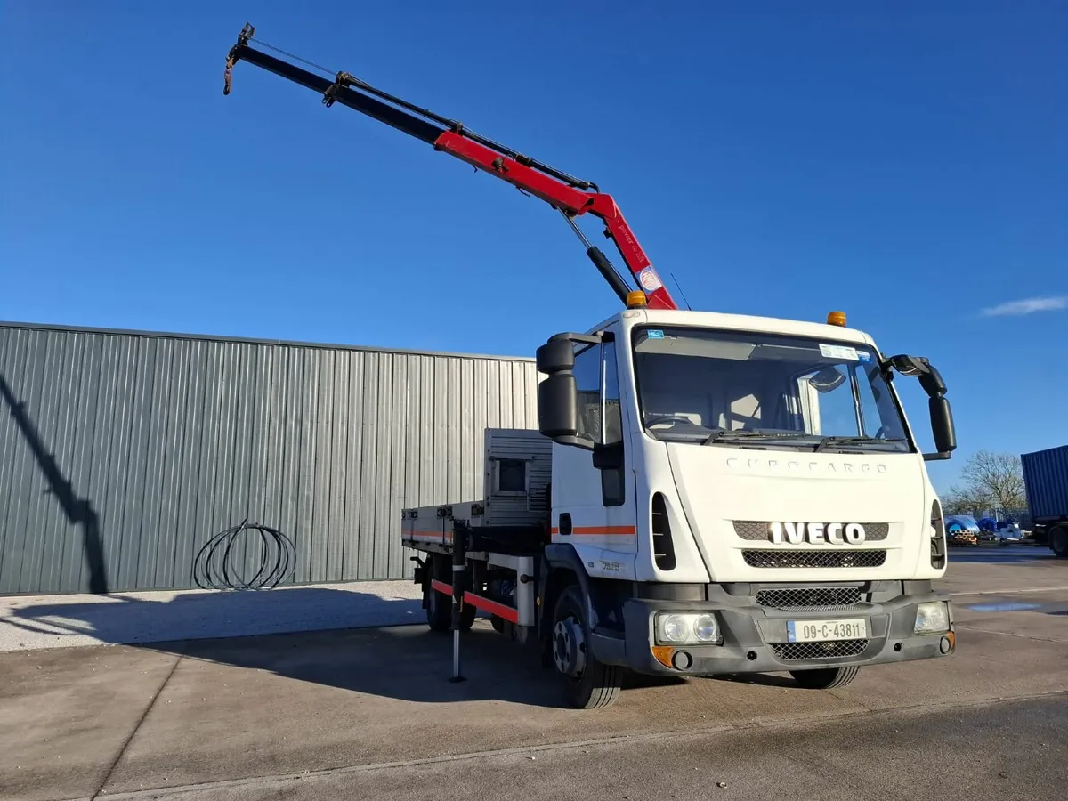Iveco Eurocargo 75E16 Dropside/Crane **61,000km** - Image 1