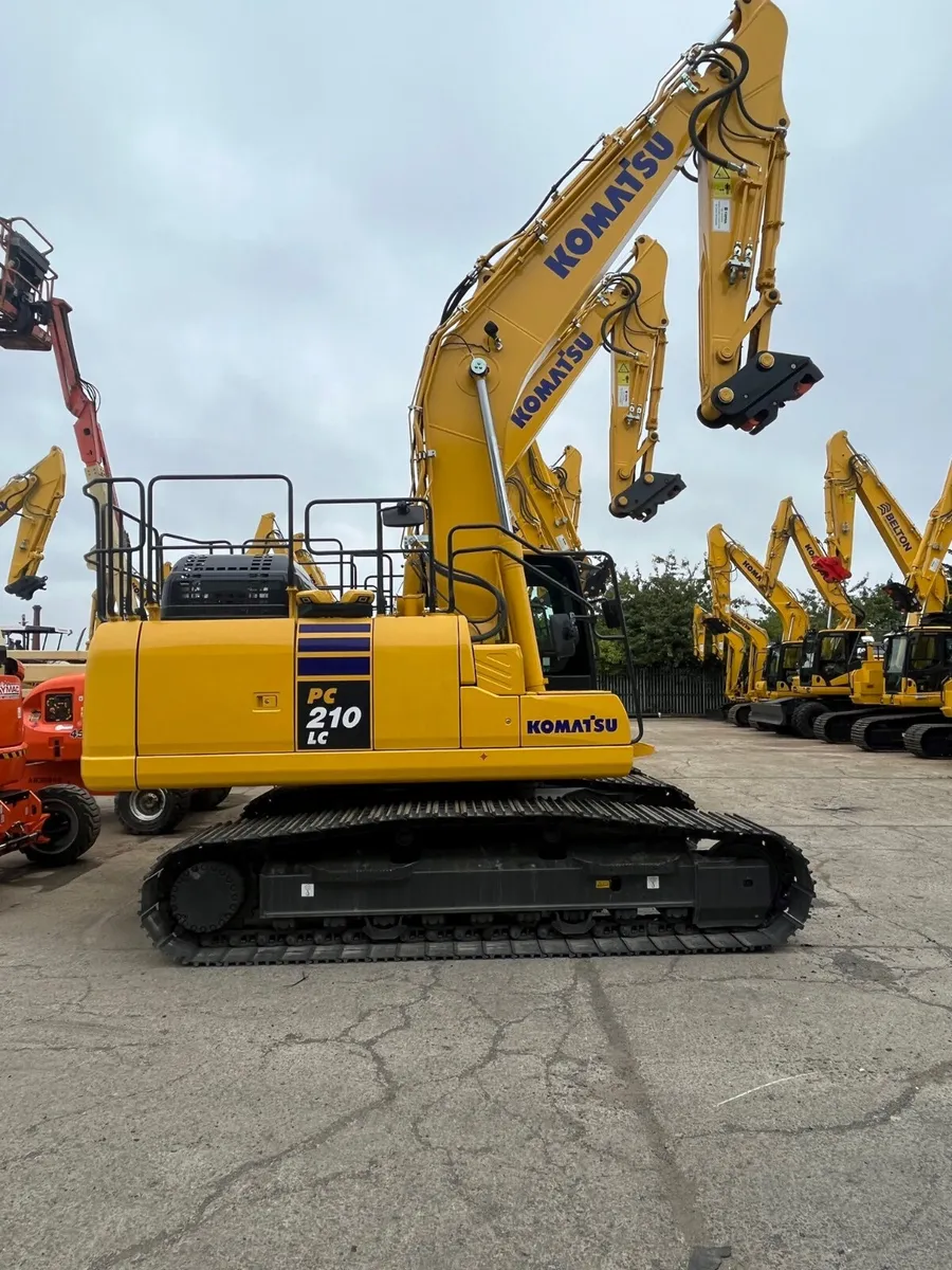 New Komatsu PC210LC-11E0 Excavators - Image 2