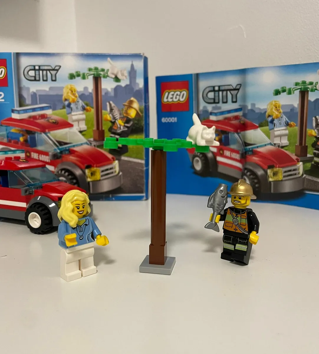 LEGO CITY 60001 FIRE CAR RETIRED SET WITH BOX - Image 3