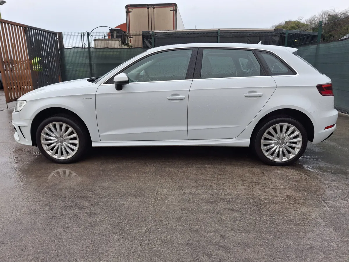 2016 Audi A3 Sportback  1.4 TFSI ETRON Hybrid  Au - Image 3
