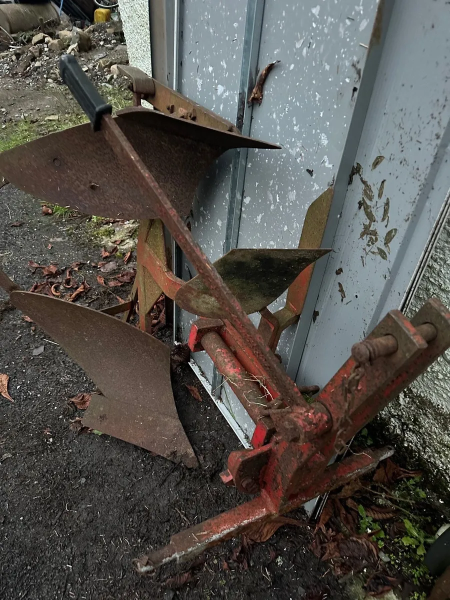 Plough for a compact tractor - Image 2