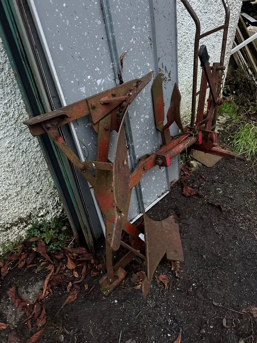 Plough for a compact tractor - Image 3