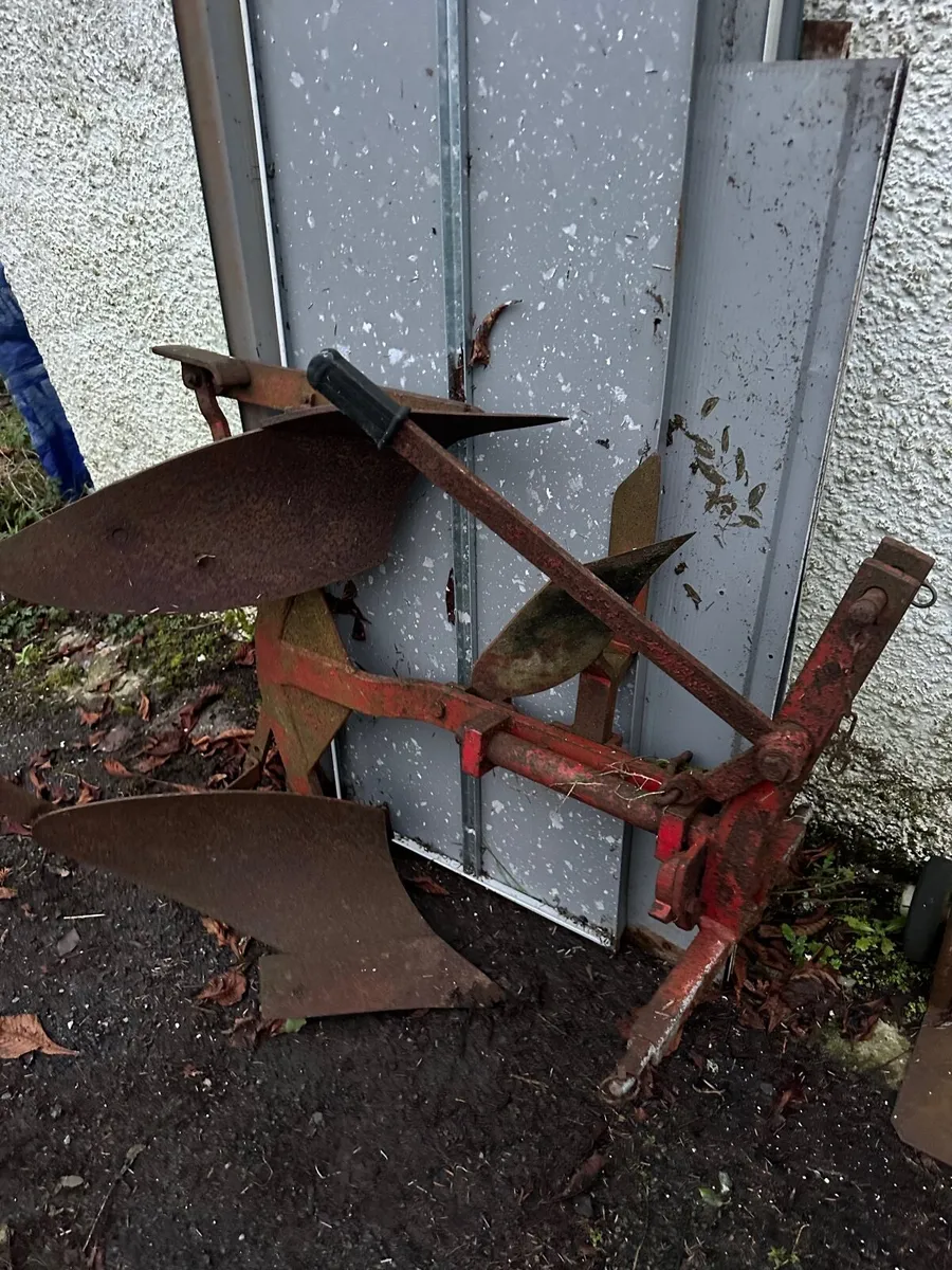 Plough for a compact tractor - Image 1