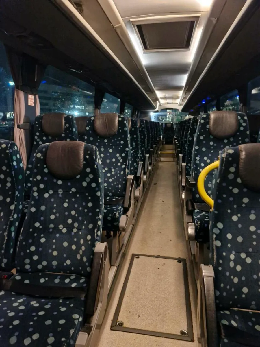 Coach 2006 - Image 3