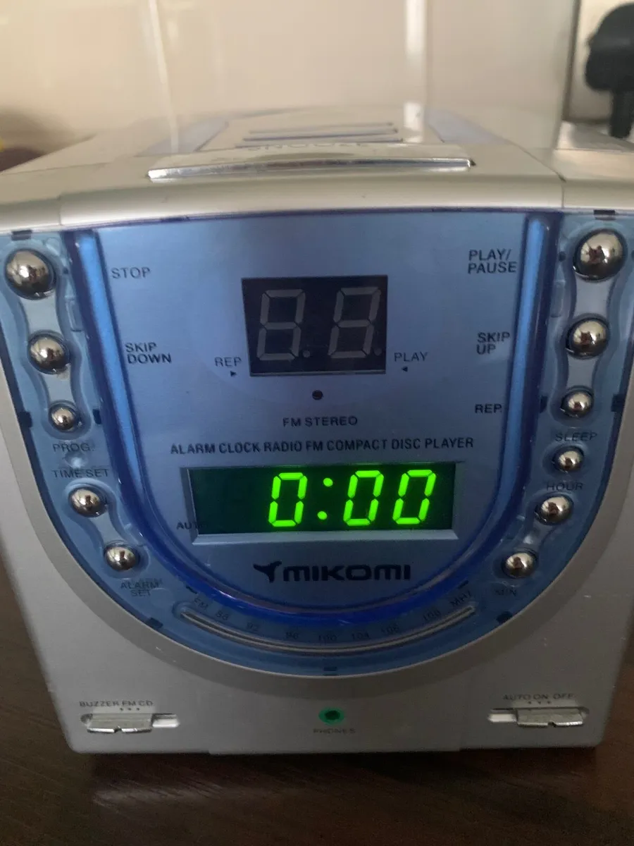 Radio and c.d alarm clock - Image 4
