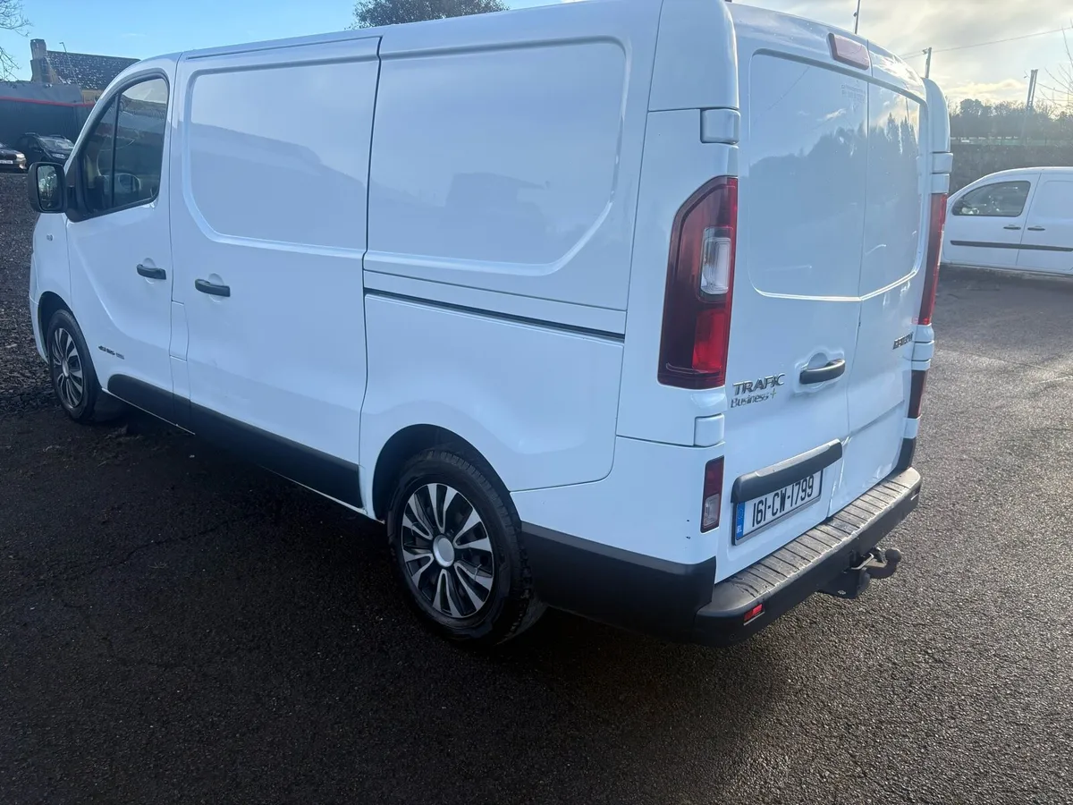 Renault traffic - Image 3