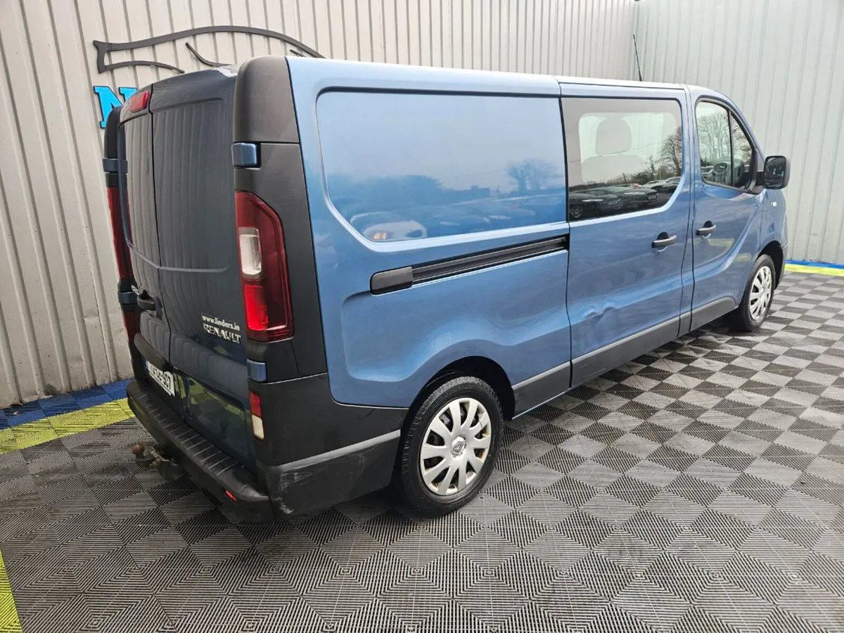 2017 Renault Trafic 1.6D Crew Cab - Image 3