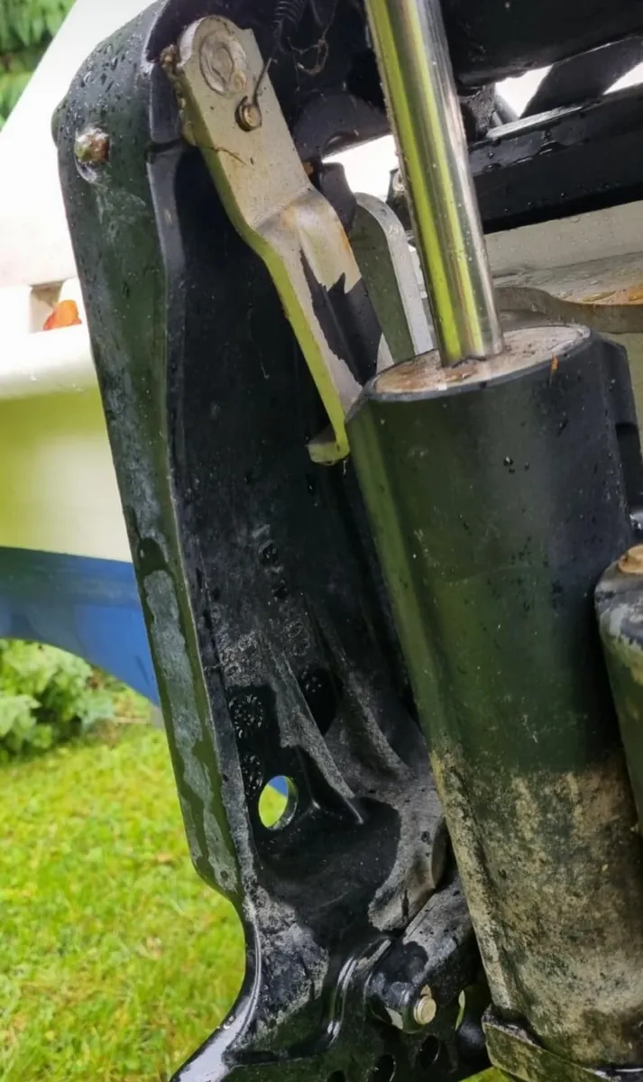 Raider 18, Mariner 115  Immac Condition - Image 3