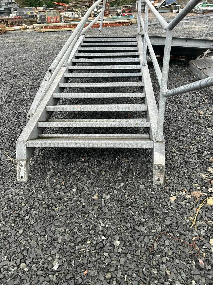 Galvanized Steel Steps - Image 4