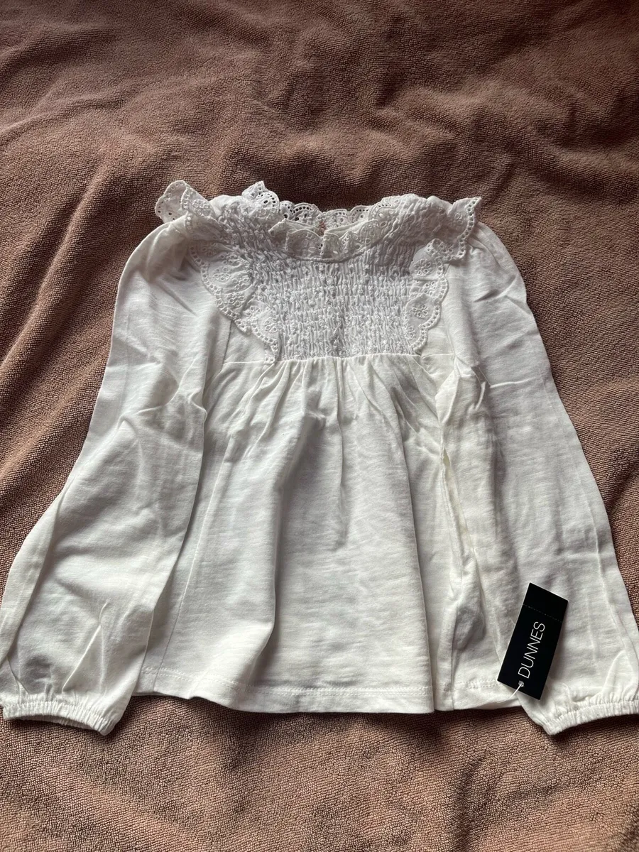 Girl bundle 4-5 years - Image 4