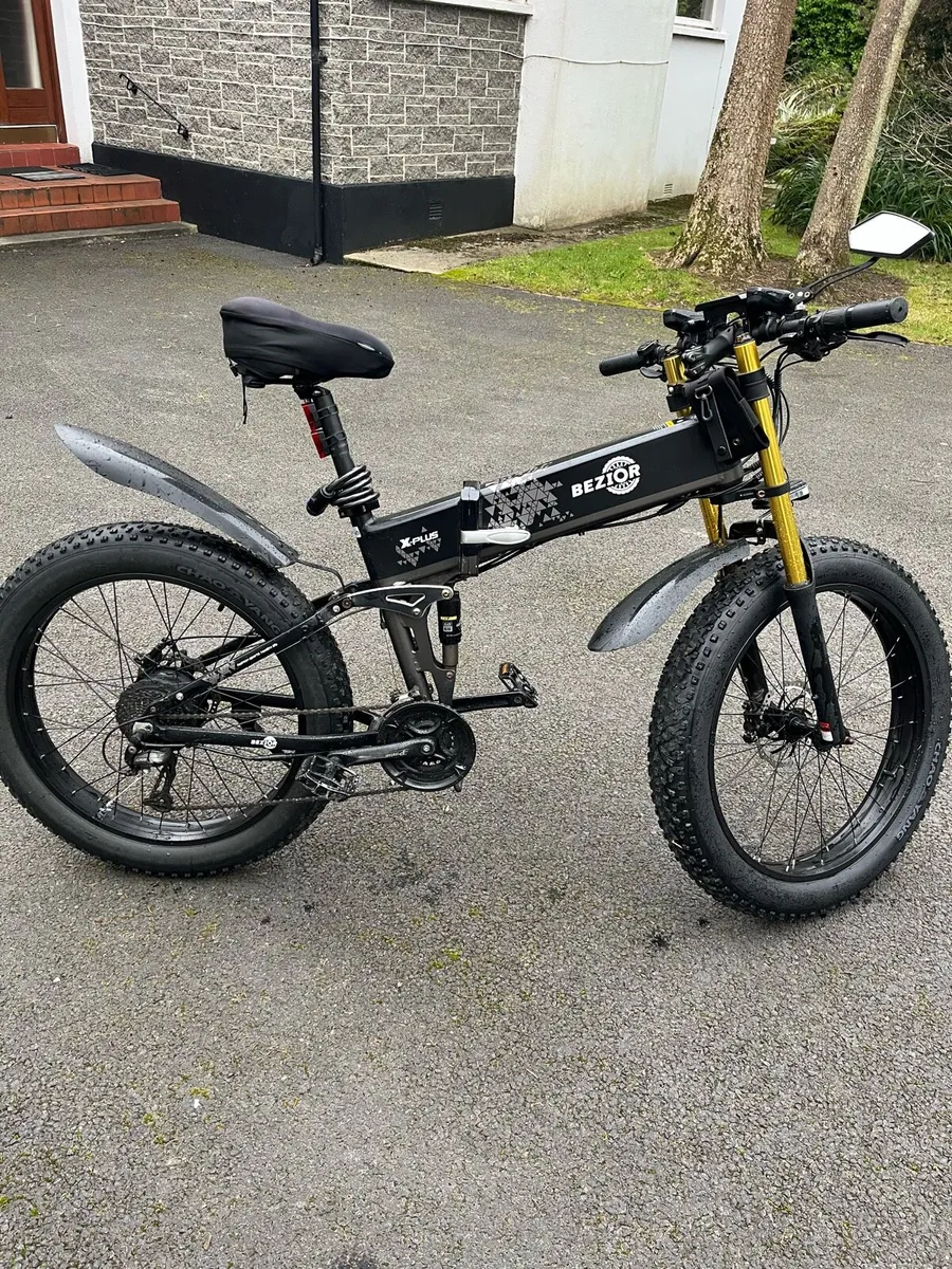 ALMOST BRAND NEW BEZIOR X-PLUS ELECTRIC BIKE - Image 1