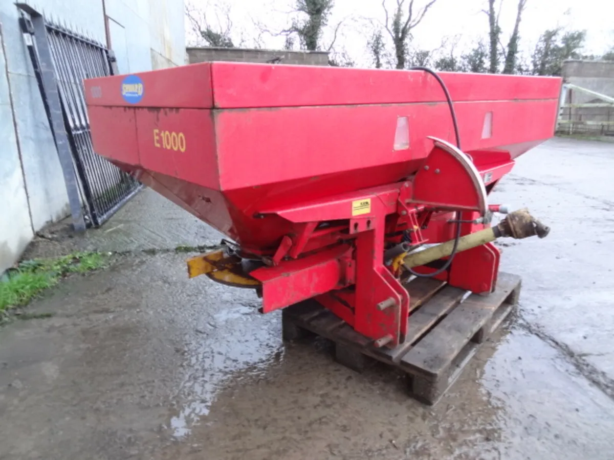KRM Bogballe Fertiliser Spreader - Image 3