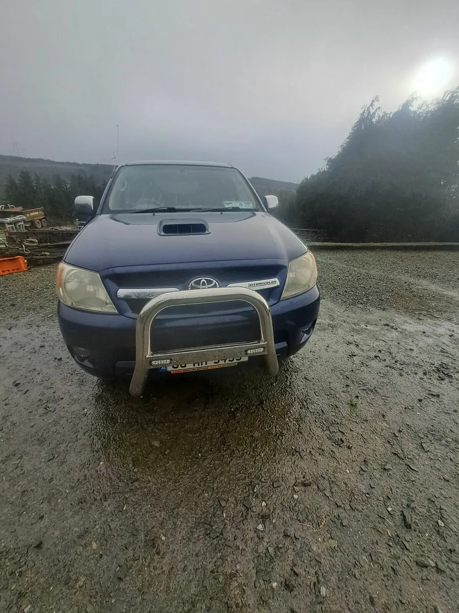Toyota Hilux 2008 - Image 1