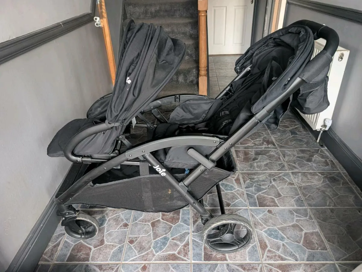Joie evalight duo double buggy - Image 1