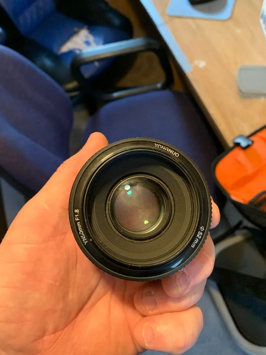 Yongnuo camera lens - Image 1