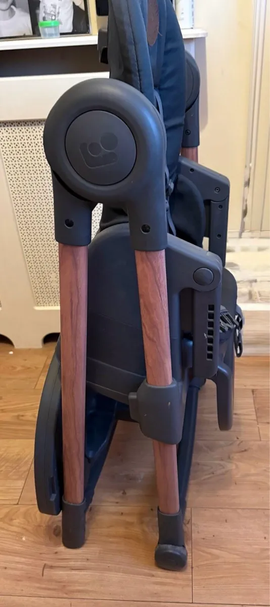 Maxi cosi Highchair - Image 3