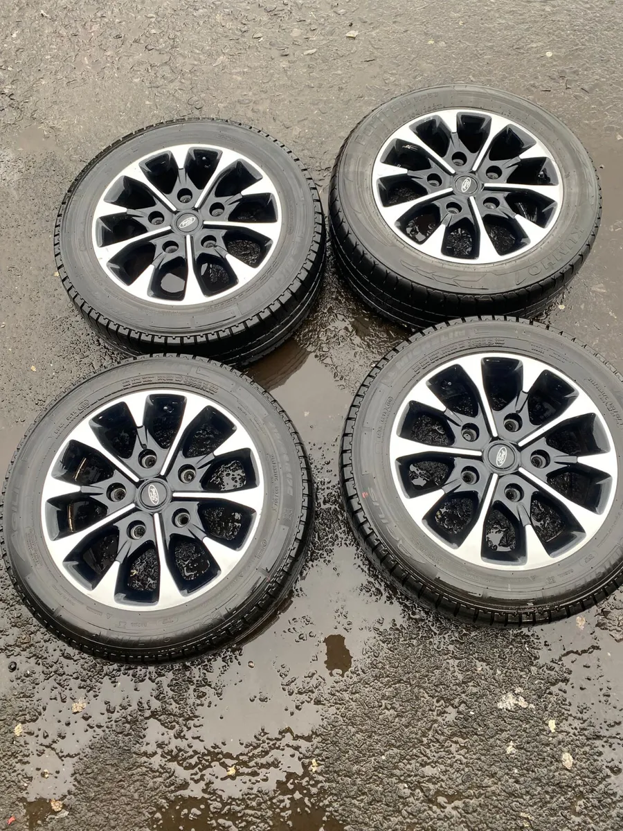 17inch ford transit custom alloy wheels - Image 1