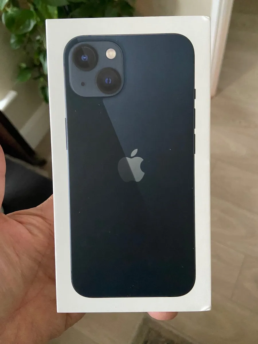 Iphone 13, Midnight - Image 1