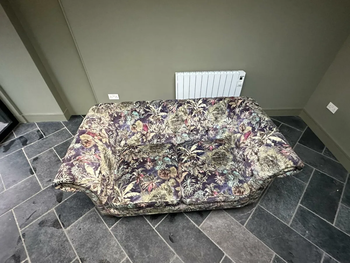 Floral vintage luxury sofa - Image 2