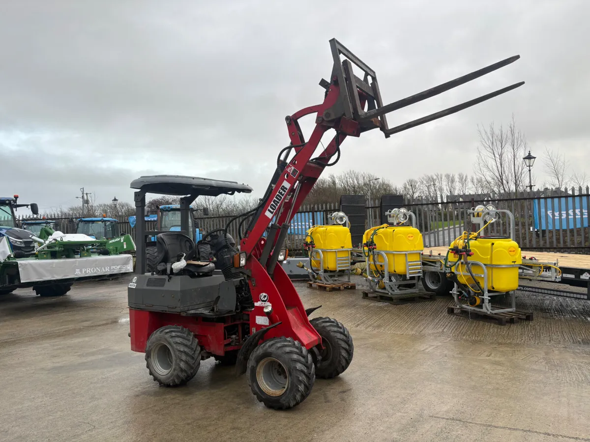 2017 Manitech loader - Image 3