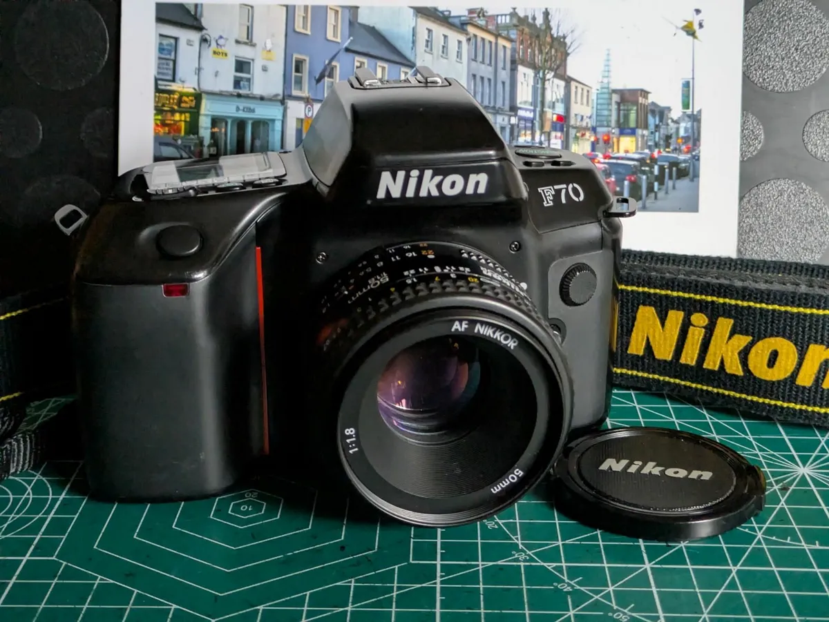 🎞️ Nikon F70 Autofocus film SLR camera + 50/1.8 - Image 1