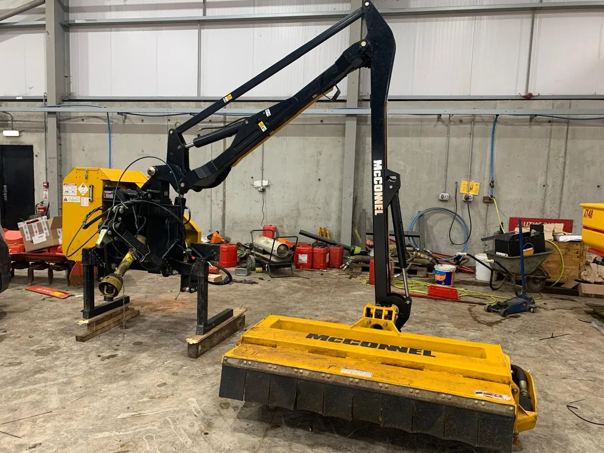 MCCONNEL PA5455 C/W 1.5M HEAD - Image 1