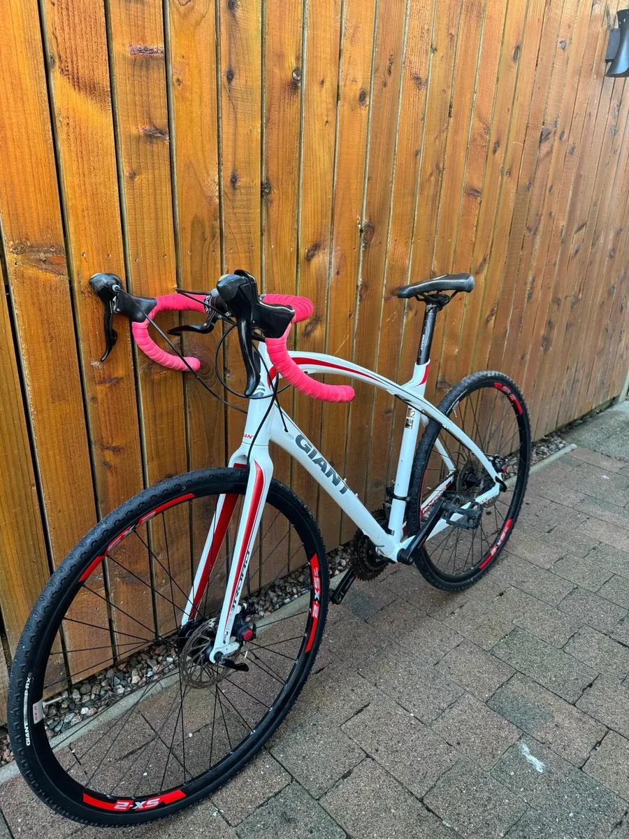 Giant Anyroad SX-2 - Image 1