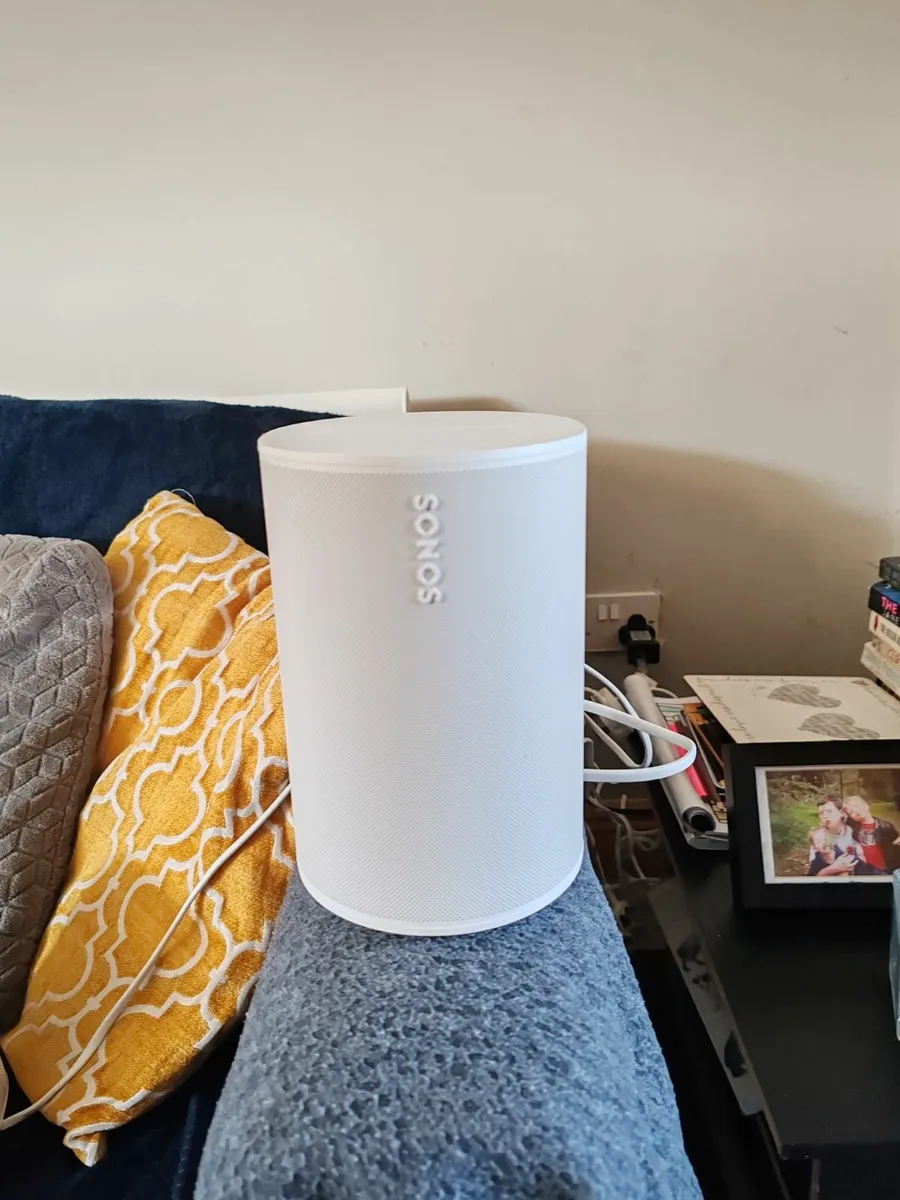 Sonos One x2 and Sonos Era - Image 4